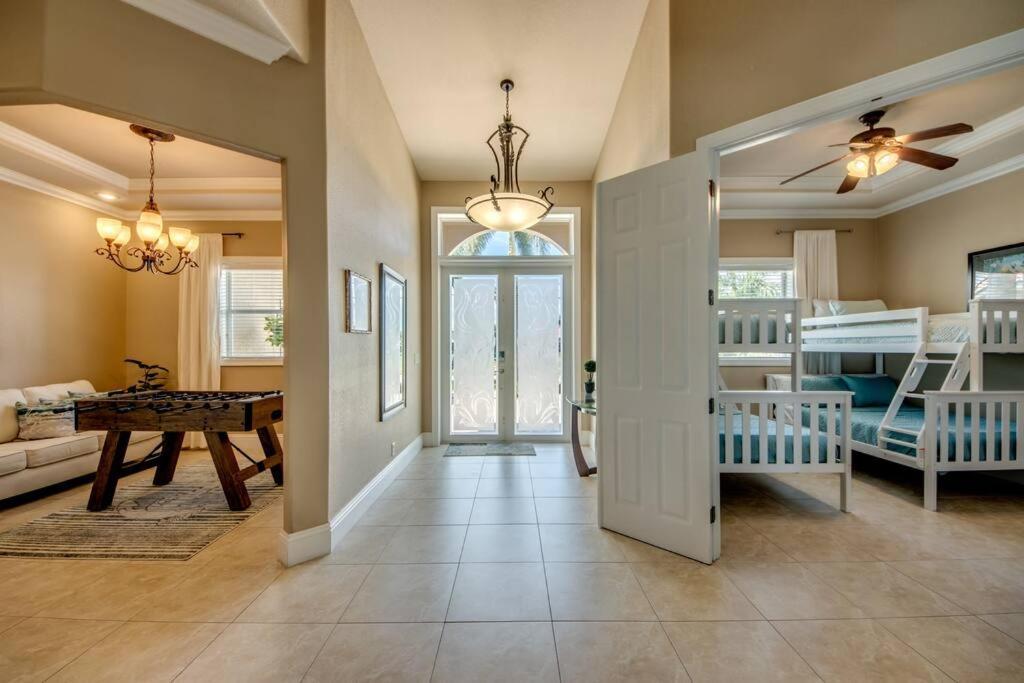 Villa Martinique By Coralvilla Cape Coral Extérieur photo