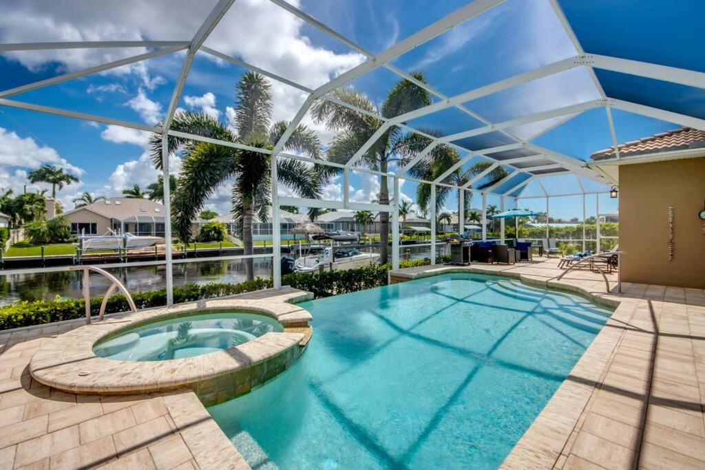 Villa Martinique By Coralvilla Cape Coral Extérieur photo